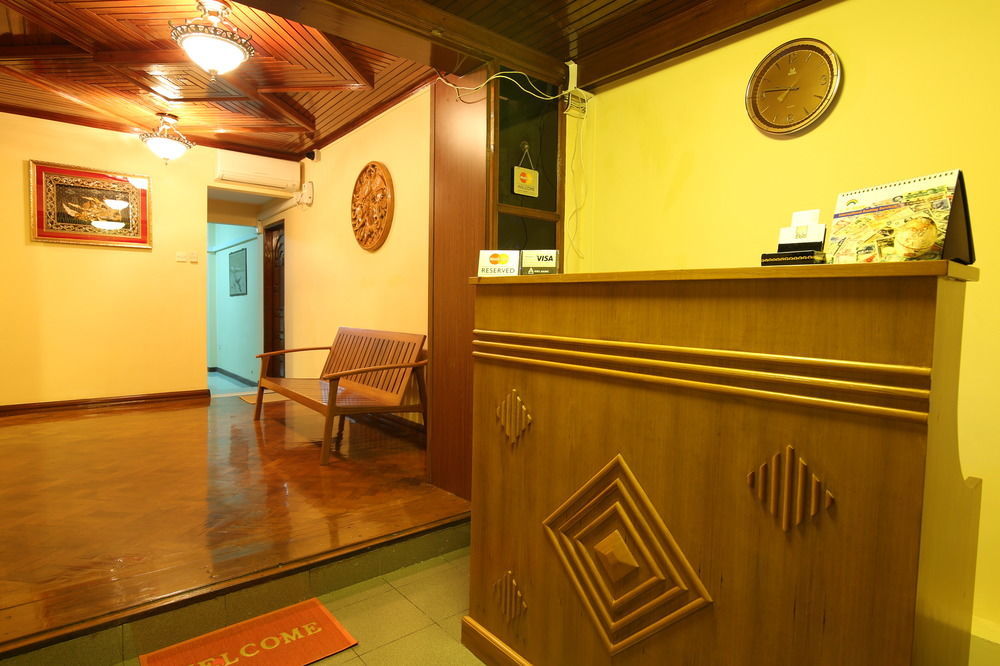 Hundred Moon Hotel Yangon Exterior photo